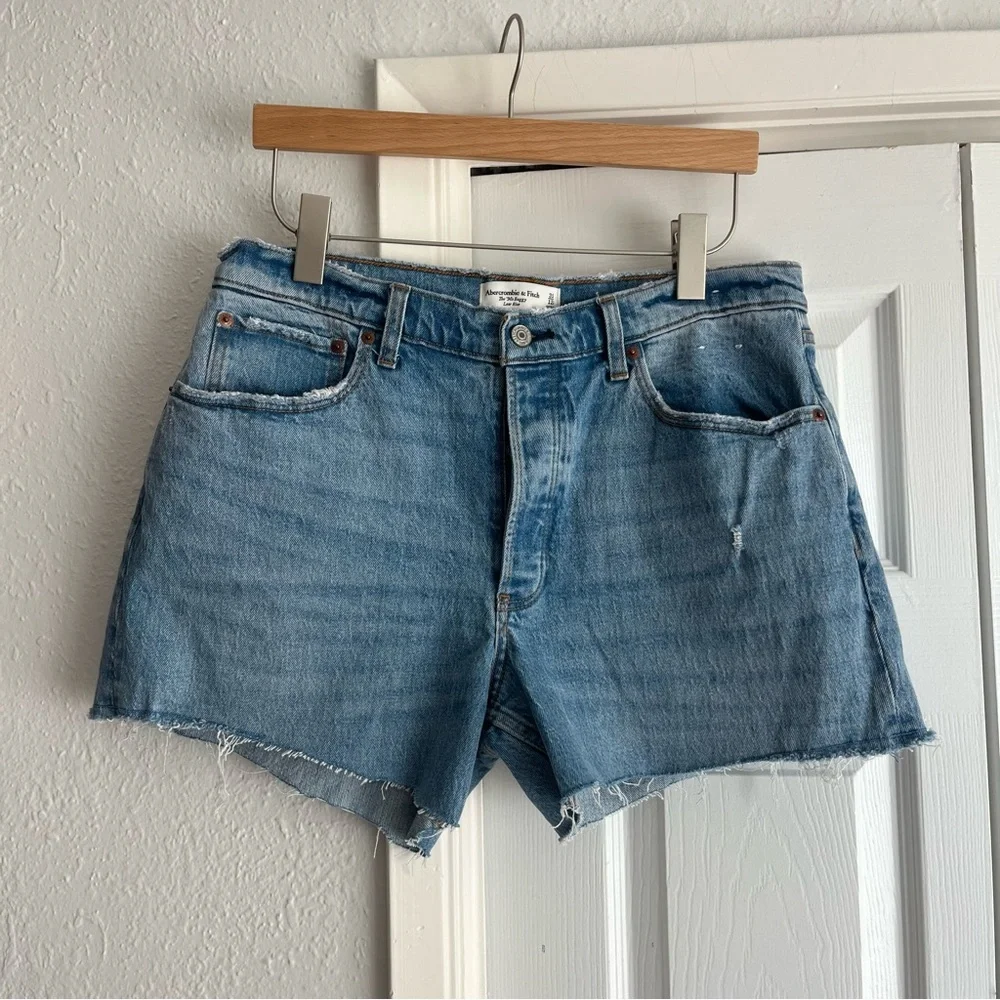 Abercrombie & Fitch The 90s Baggy Low Rise Denim Jean Shorts 31/12s